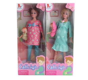 panenka s těhotenským bříškem a miminkem