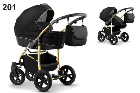 Koláž různých barev a stylů rukávníků na kočárek