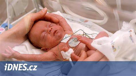 Schéma péče o nedonošené děti: od JIP k domácí péči