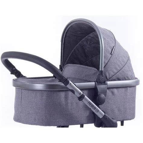 stříška Baby Monsters Premium: zateplení a větrací průduch