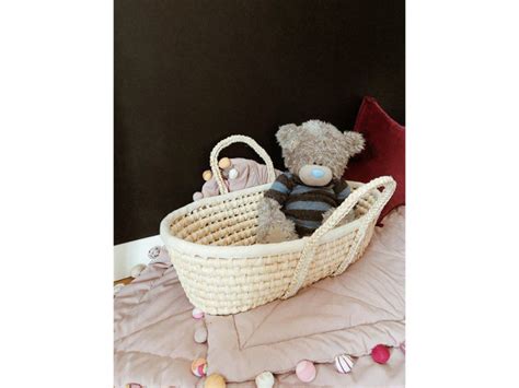 Koláž různých modelů Mojžíšových košíků Ahojbaby
