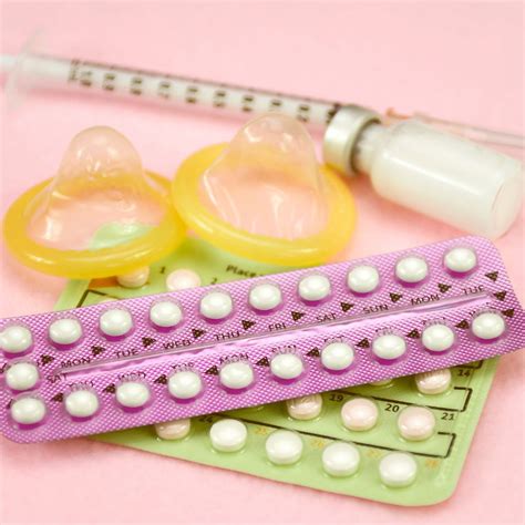 schéma hormonální antikoncepce a jejího vlivu na ovulaci