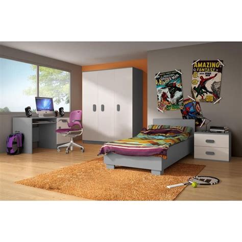 Ilustrační obrázek dětského pokoje s fotbalovým povlečením.