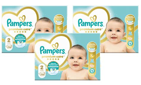 detailní záběr plenek Pampers Premium Care s vyznačenou kapsou proti protečení a tvarem pro pupík