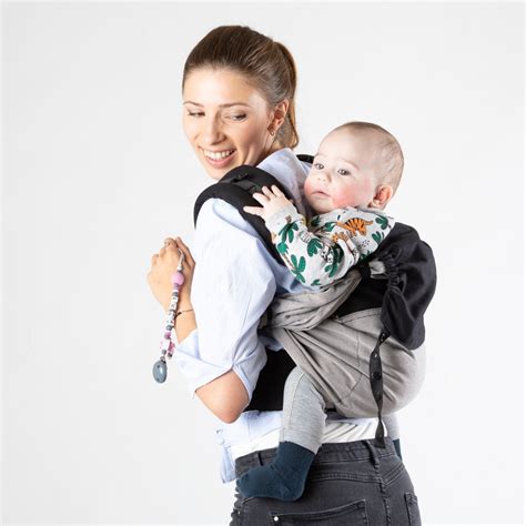 Porovnání velikostí nosítek Emeibaby Baby a Toddler