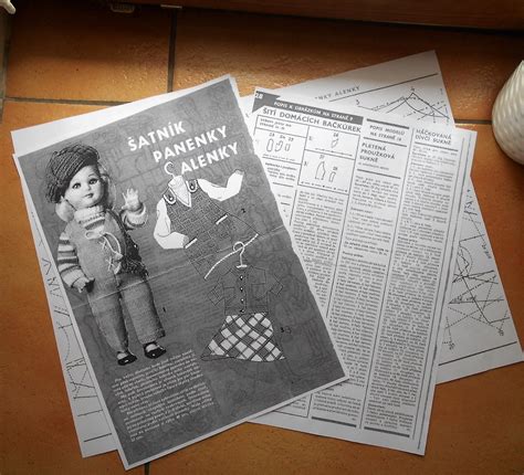 Infografika: Jak postupně ustrojit panenku - vzor, střih, šití, výplň, oči a vlasy