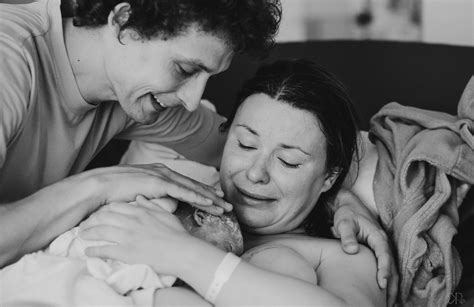 Fotografie porodu - moment vzniku rodiny