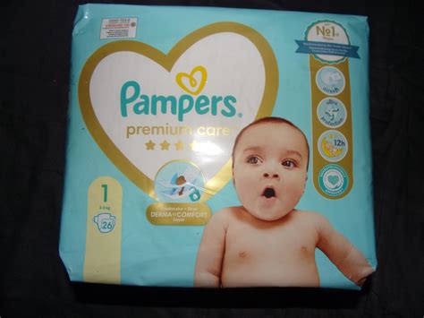 Infografika: Jak funguje absorpční vrstva plen Pampers Harmonie a indikátor vlhkosti