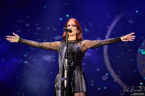 Rodinný život Simone Simons s manželem a synem