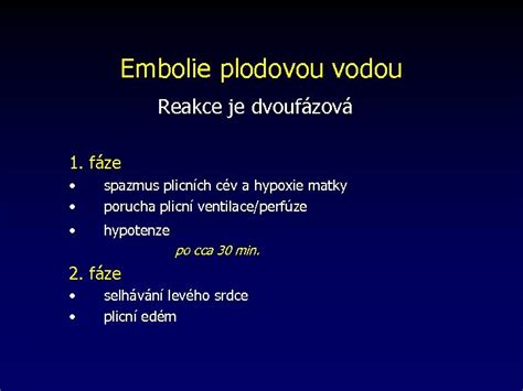 Schematické znázornění obsahu dělohy v průběhu těhotenství s vyznačenou placentou, plodovým vakem a plodovou vodou.