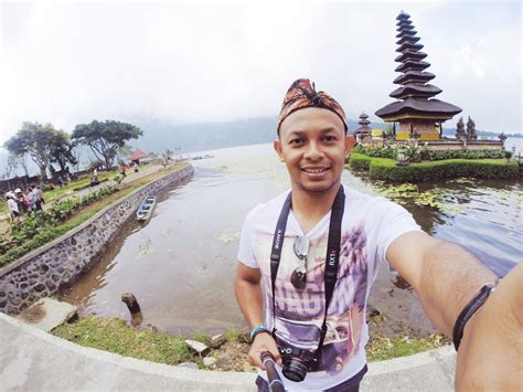 Foto Elliota ve výuce na Bali