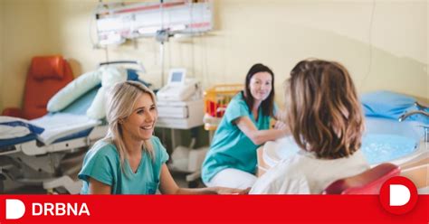 ilustrační fotografie porodní asistentky