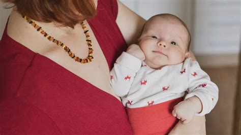 ilustrační fotografie miminka po narození