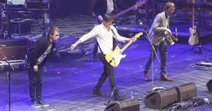 infografika s přehledem nejčastějších symbolů ve snech o smrti a jejich možných významů