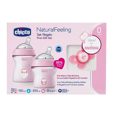 Sada produktů pro krmení a hygienu miminka (lahvičky, kartáč, odsávačka)