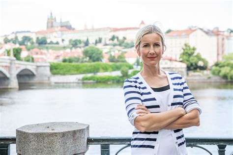 Schéma postupu při ukončení smlouvy na dobu určitou během neschopenky
