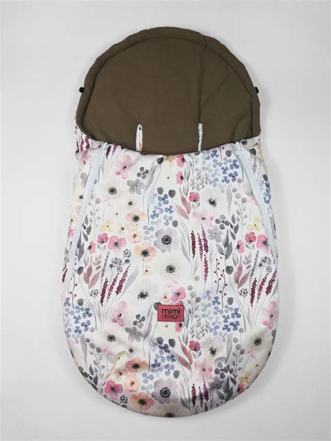 detal rukojeti kočárku Baby Design s eko-kůží