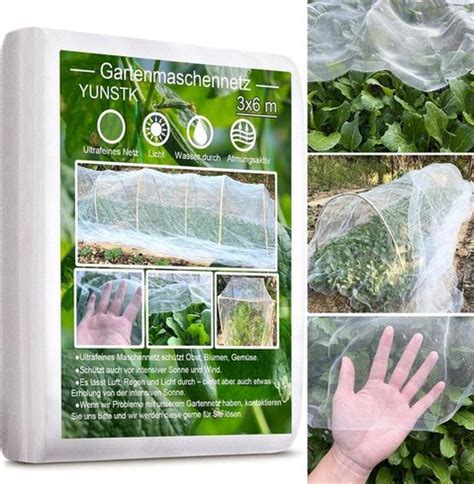 Infografika znázorňující zvýšenou ochranu proti hmyzu díky jemnému materiálu a elastické gumě