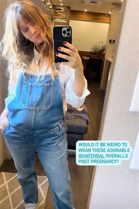 Kaley Cuoco těhotenství Instagram fotografie