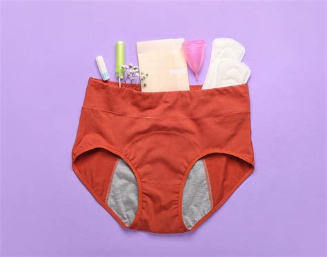 Infografika: Vrstvy menstruačních kalhotek Snuggs (pohled na jednotlivé vrstvy a jejich funkce)