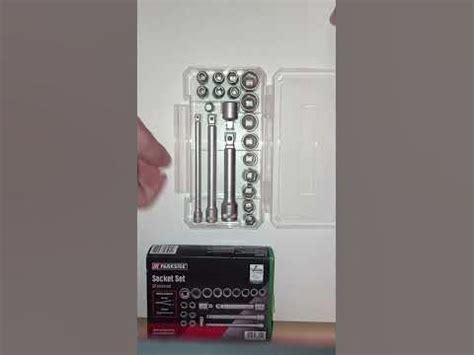 Ukázka sady kojeneckých bodyček v různých designech