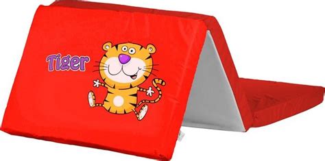 Detailní záběr na texturu potahu matrace CARETERO Tiger Red
