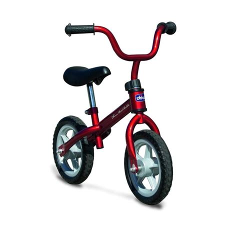 Detail měkčeného sedadla a řídítek odrážedla Chicco Red Bullet