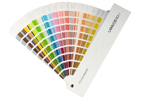 Barevná paleta těhotenských svetrů