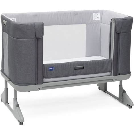 Postýlka Chicco Next2Me Forever v použití